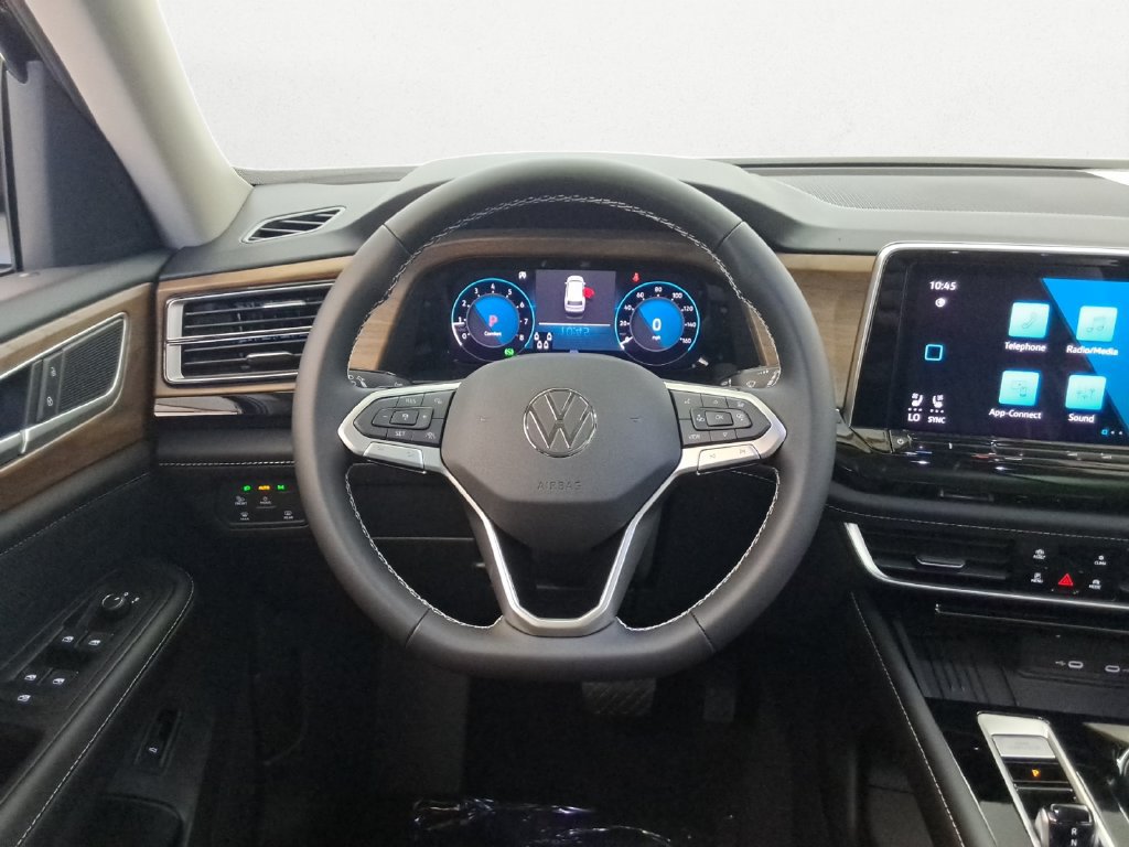 Used 2026 Volkswagen Atlas SE FWD image 14
