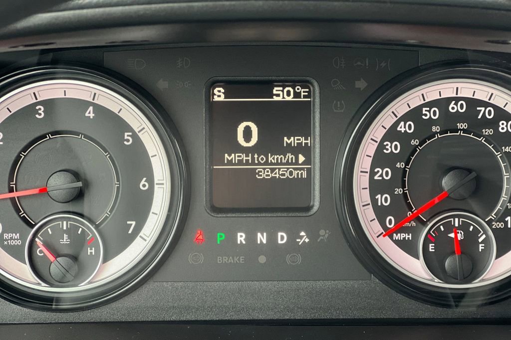 Used 2018 RAM 1500 Classic SLT image 21