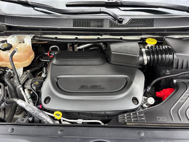 Used 2020 Chrysler Pacifica Touring-L Plus FWD image 34