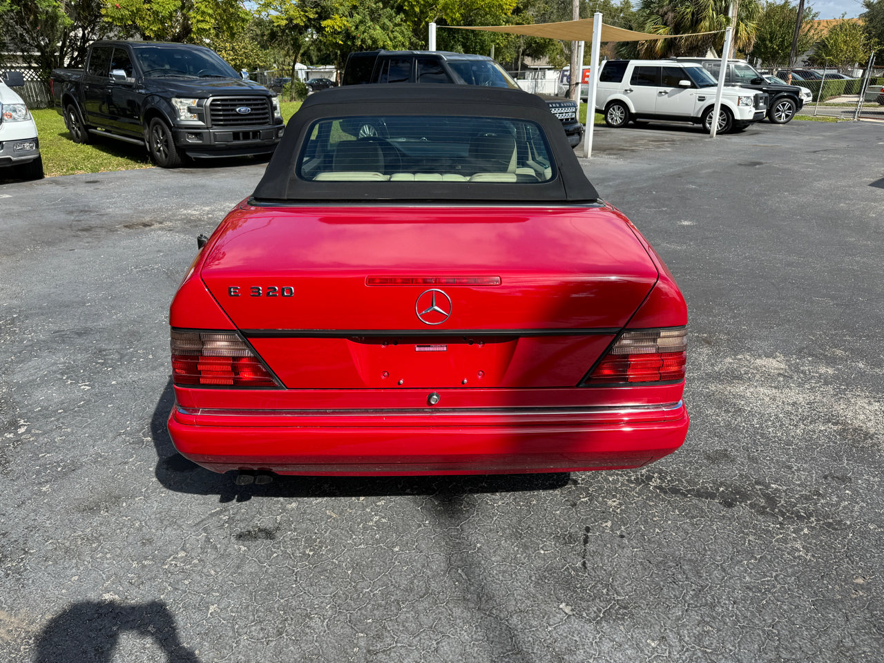 Used 1995 Mercedes-Benz E 320 Convertible image 6