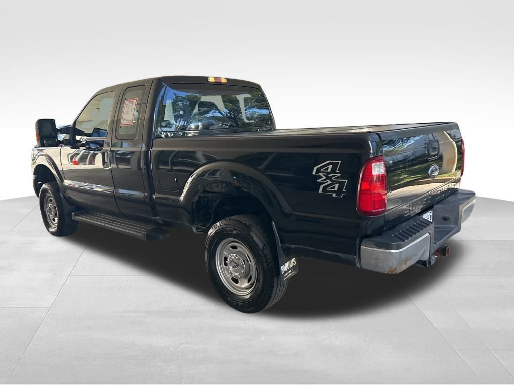 Used 2015 Ford F350 XL image 4
