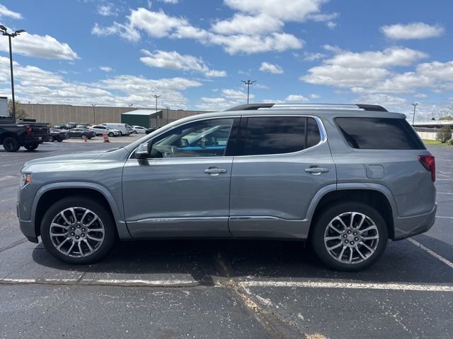 Used 2023 GMC Acadia Denali w/ Denali Ultimate Package AWD/4WD image 8