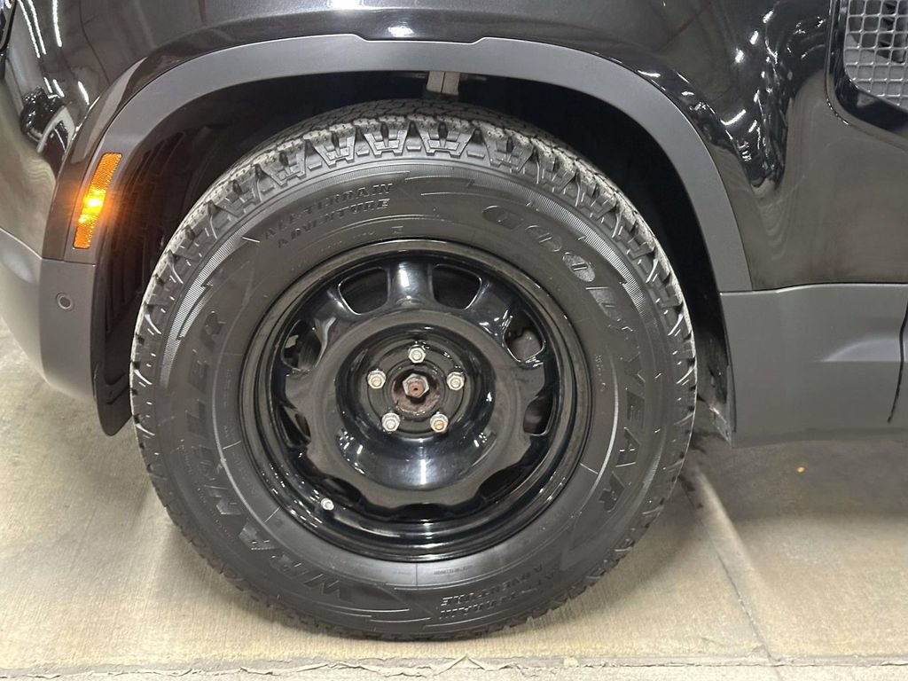 Used 2021 Land Rover Defender 110 AWD/4WD image 10