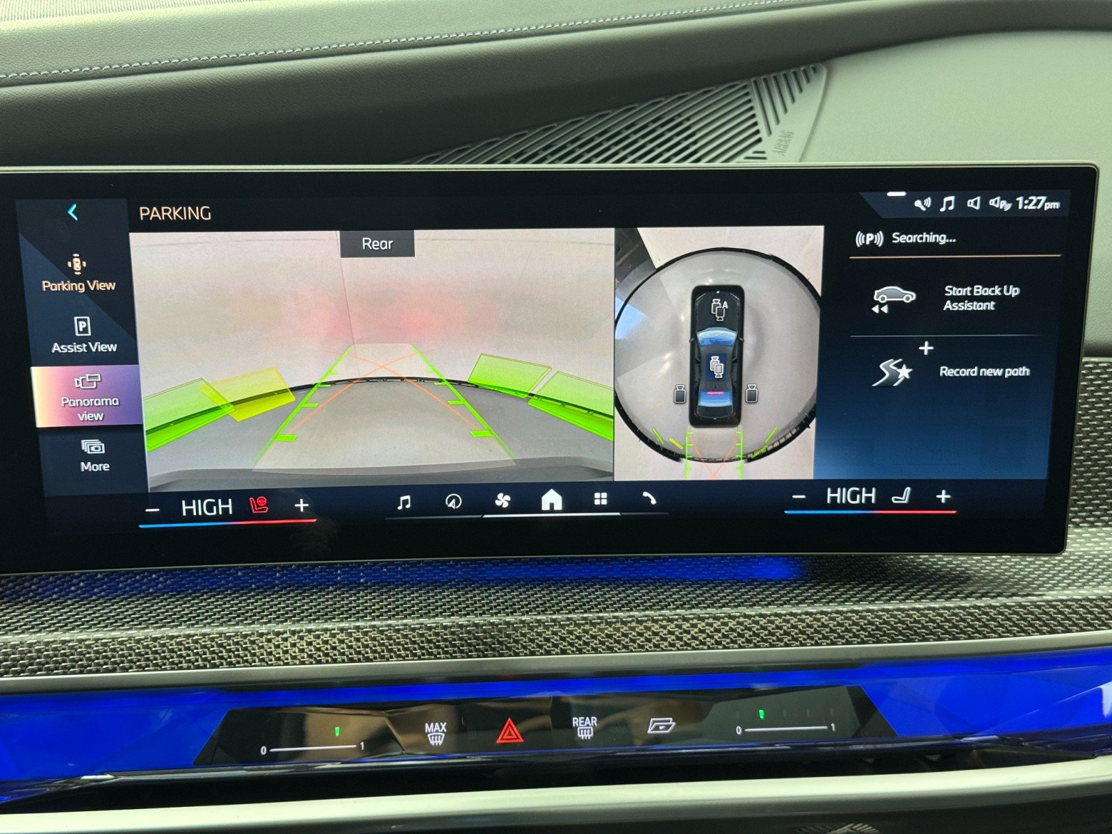 Used 2023 BMW i7 xDrive60 w/ Parking Assistance Package image 31