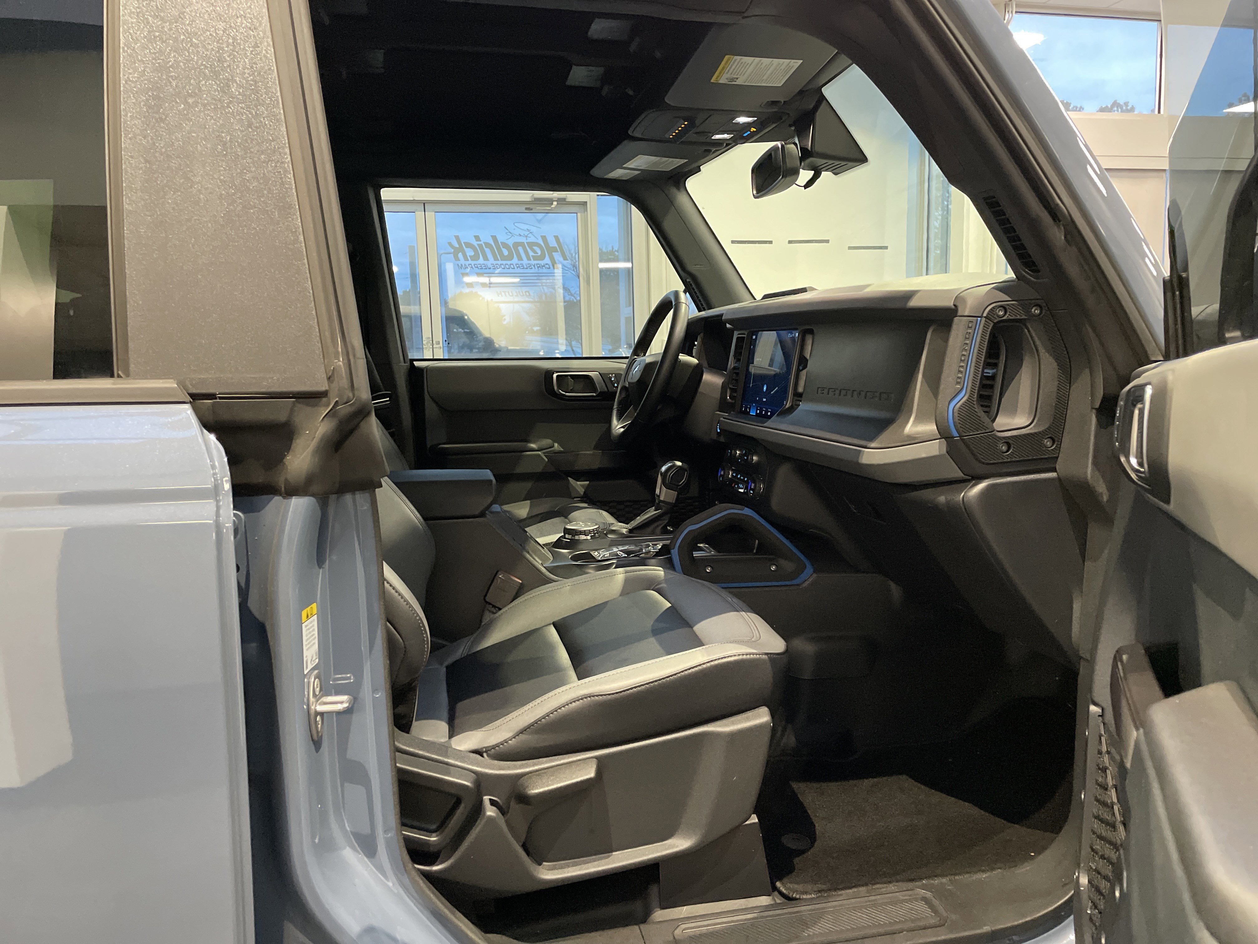 Used 2024 Ford Bronco Black Diamond image 37