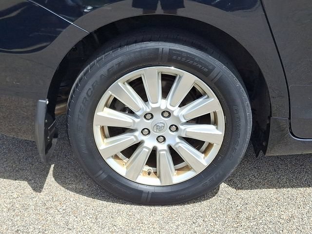 Used 2017 Toyota Sienna XLE AWD/4WD image 8