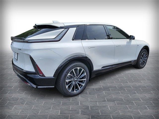 New 2025 Cadillac Lyriq Sport image 4