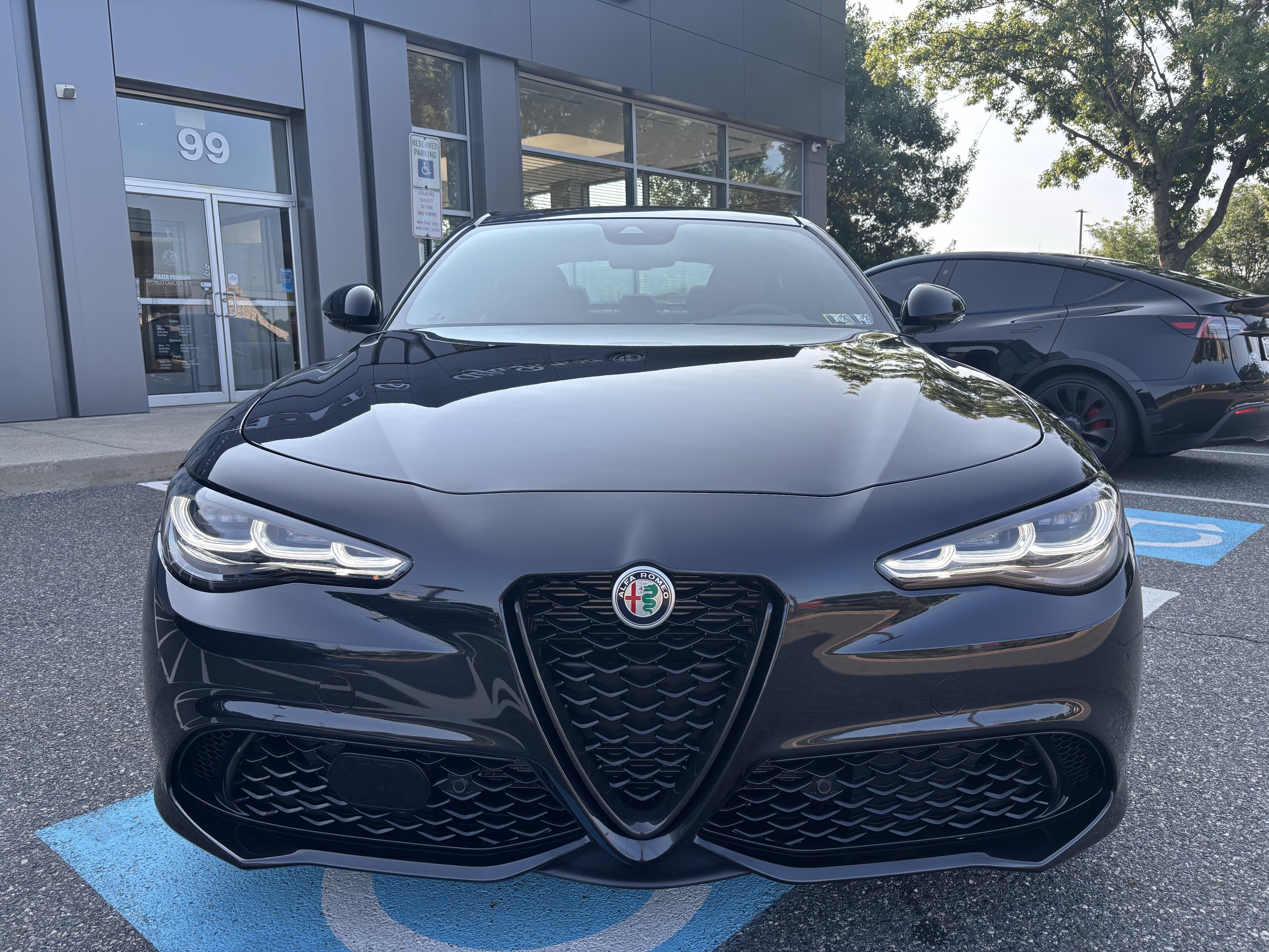 Used 2024 Alfa Romeo Giulia Veloce AWD/4WD image 8