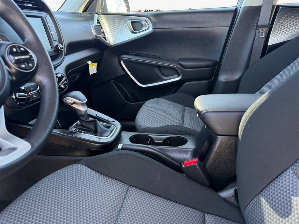 Certified 2023 Kia Soul LX image 20