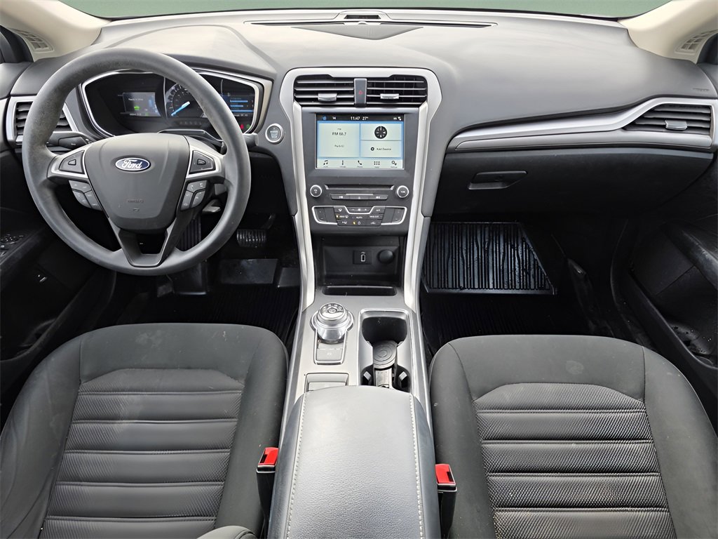 Used 2018 Ford Fusion SE image 19