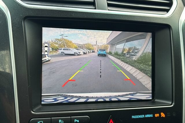 Used 2016 Ford Explorer Platinum AWD/4WD image 21