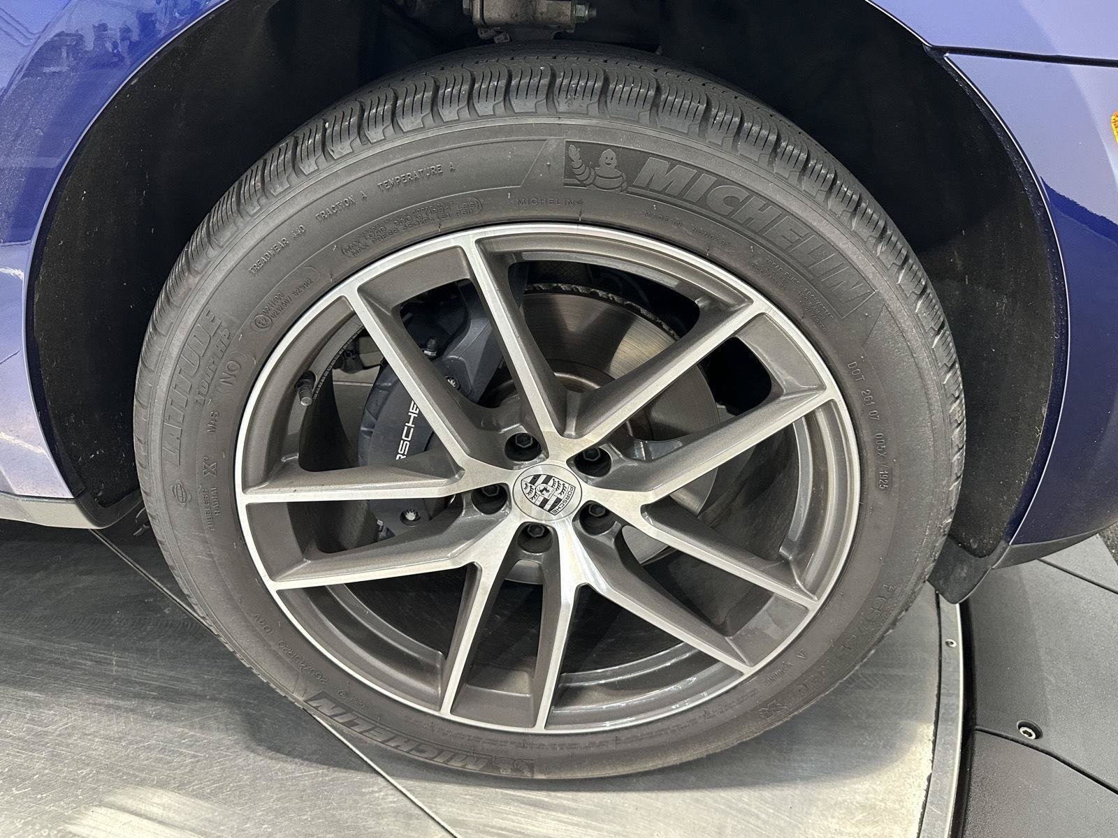 Certified 2026 Porsche Macan AWD/4WD image 14