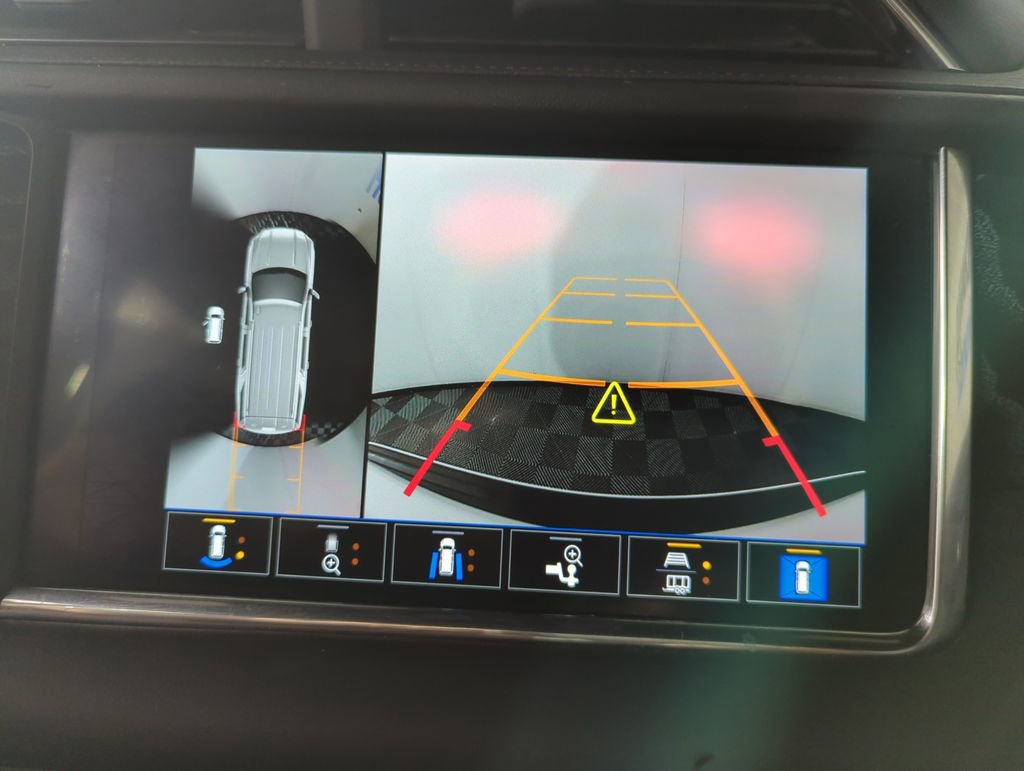 Used 2023 GMC Yukon Denali w/ LPO, Floor Liner Package image 15