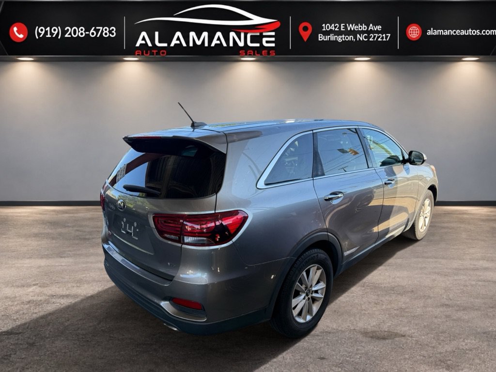Used 2019 Kia Sorento FWD V6 image 5