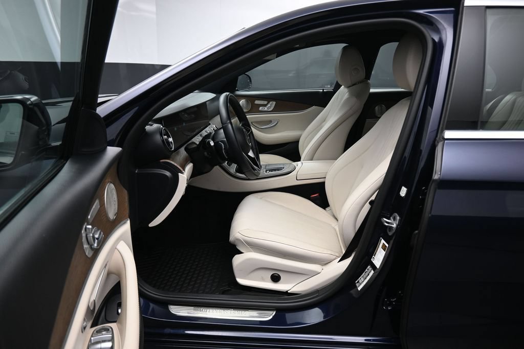 Used 2022 Mercedes-Benz E 350 Sedan w/ AMG Line Exterior image 13