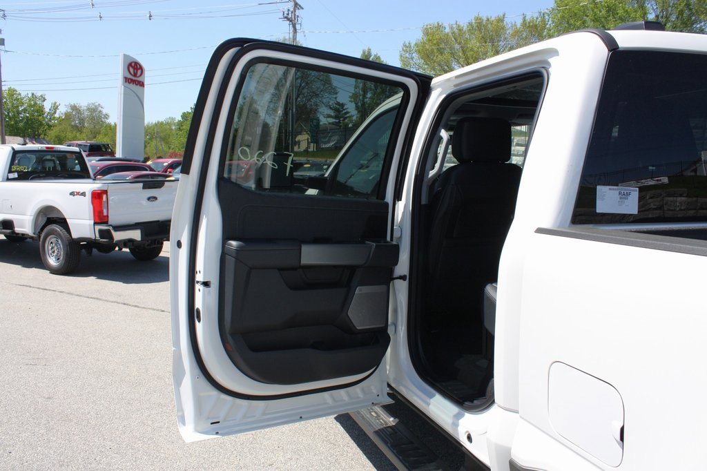 New 2025 Ford F350 Lariat w/ Lariat Ultimate Package image 14