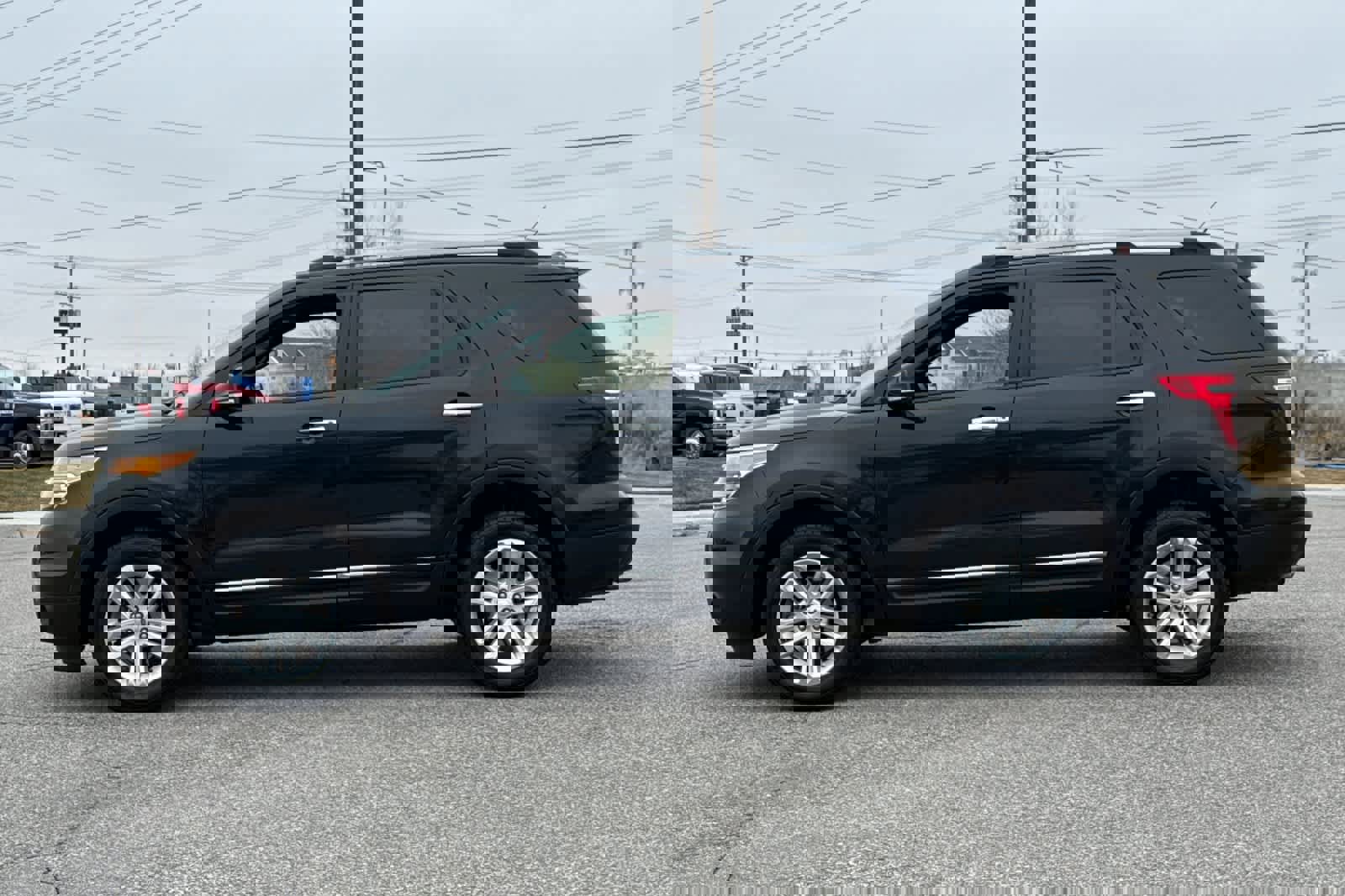 Used 2015 Ford Explorer XLT image 5