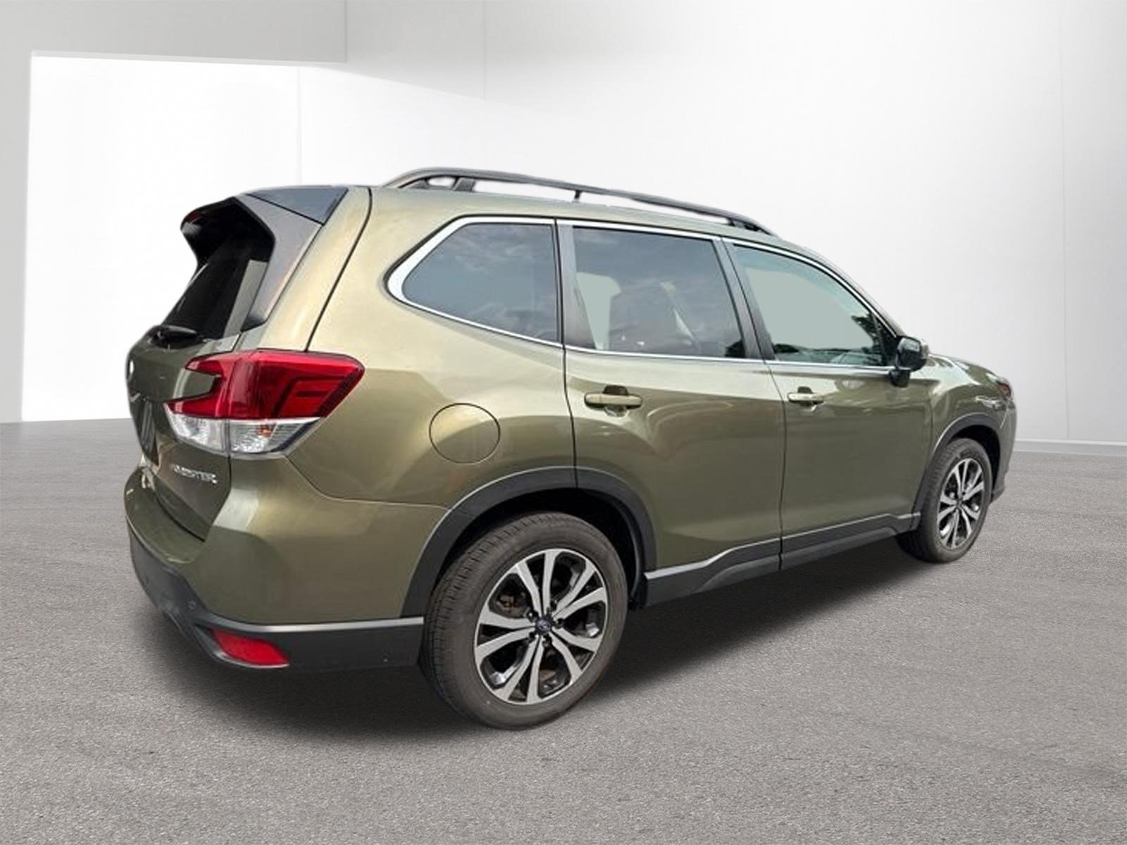Used 2024 Subaru Forester Limited AWD/4WD image 28