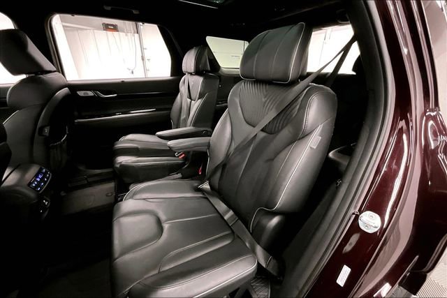 Used 2023 Hyundai Palisade Calligraphy image 24