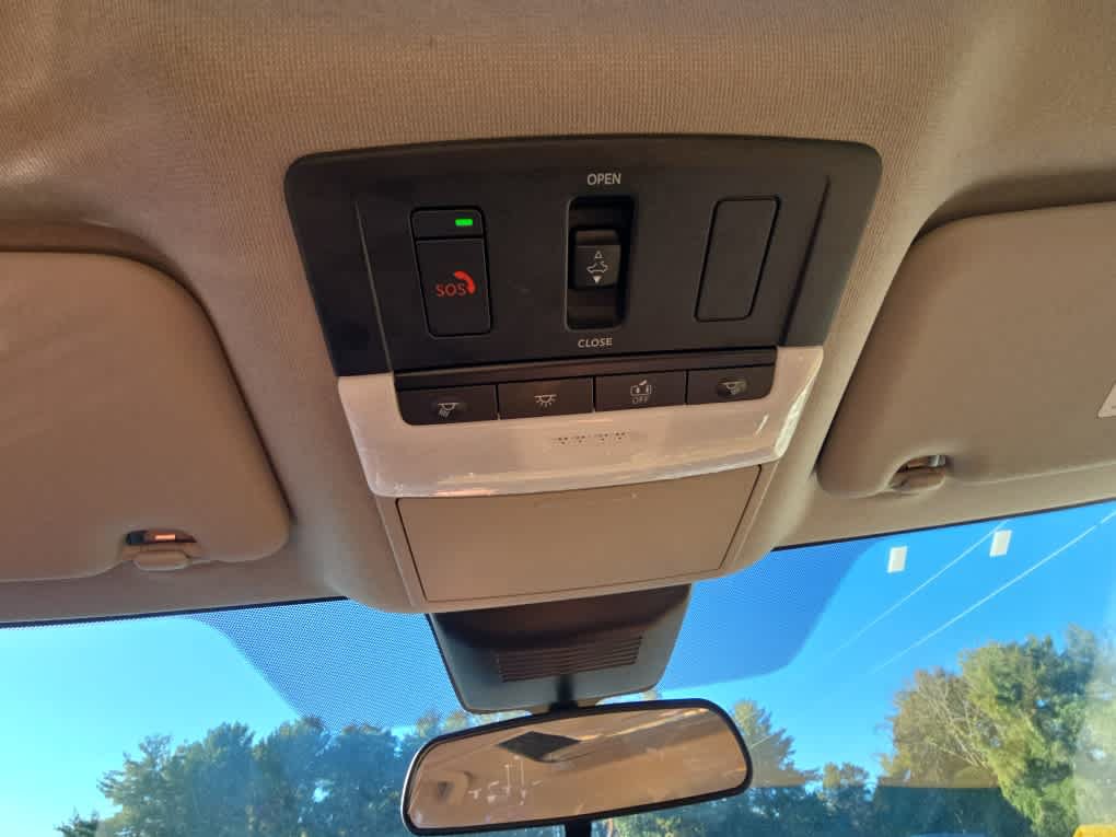 Used 2025 Nissan Sentra SV w/ SV Premium Package FWD image 19