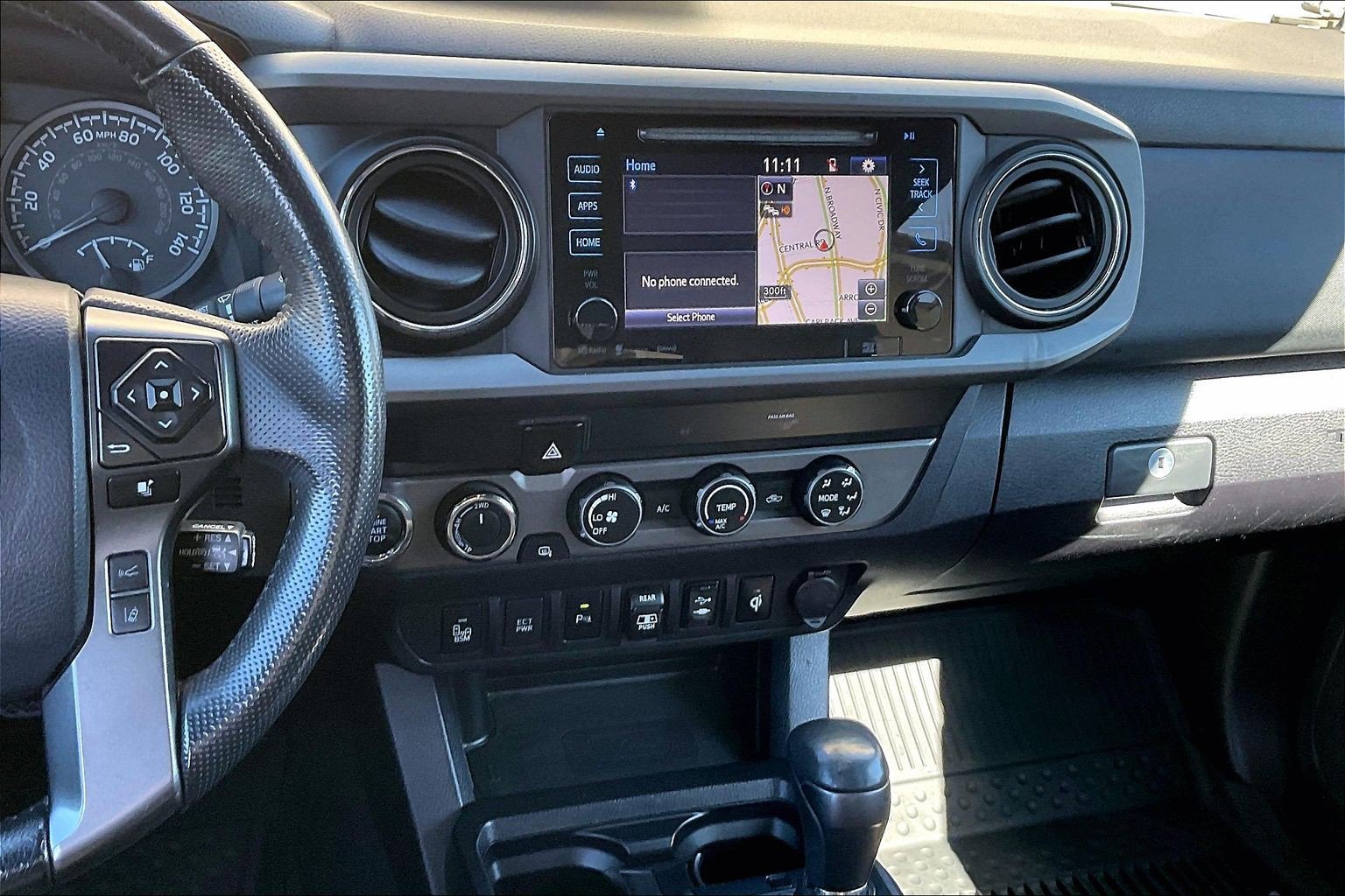 Used 2019 Toyota Tacoma TRD Off-Road w/ Technology Package image 5