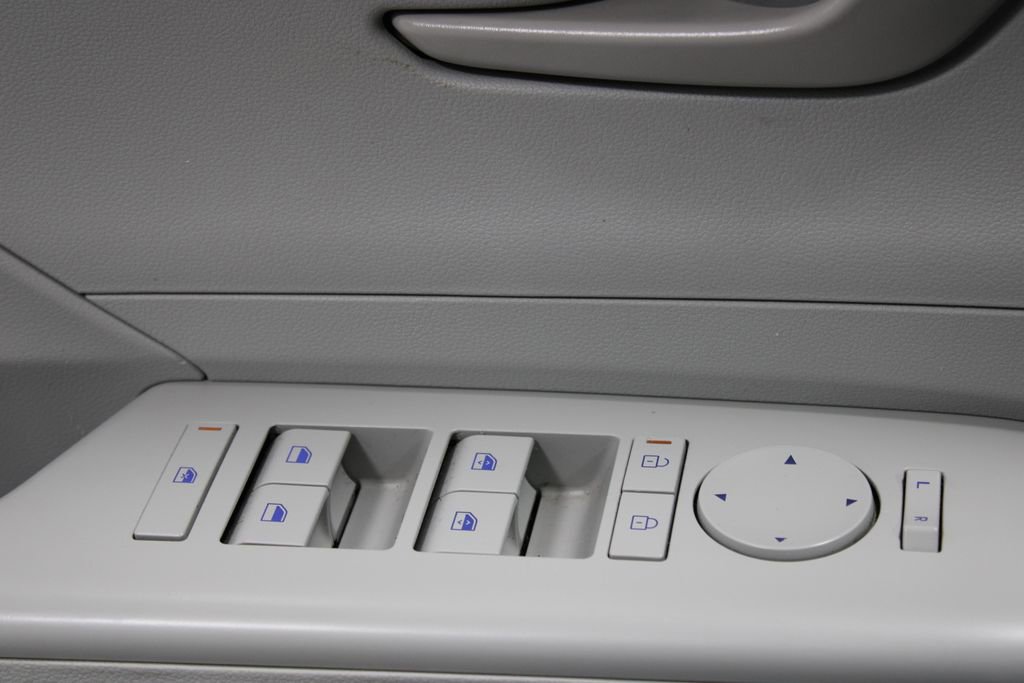 Used 2024 Hyundai Kona SEL w/ Convenience Package image 38