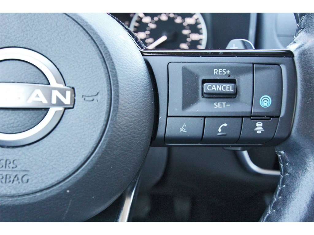 Used 2023 Nissan Rogue SV w/ SV Premium B Package image 12