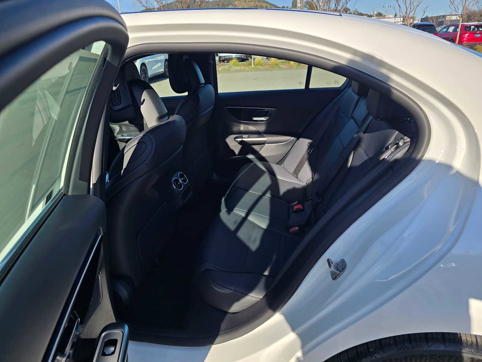 Used 2025 Mercedes-Benz C 300 Sedan image 19