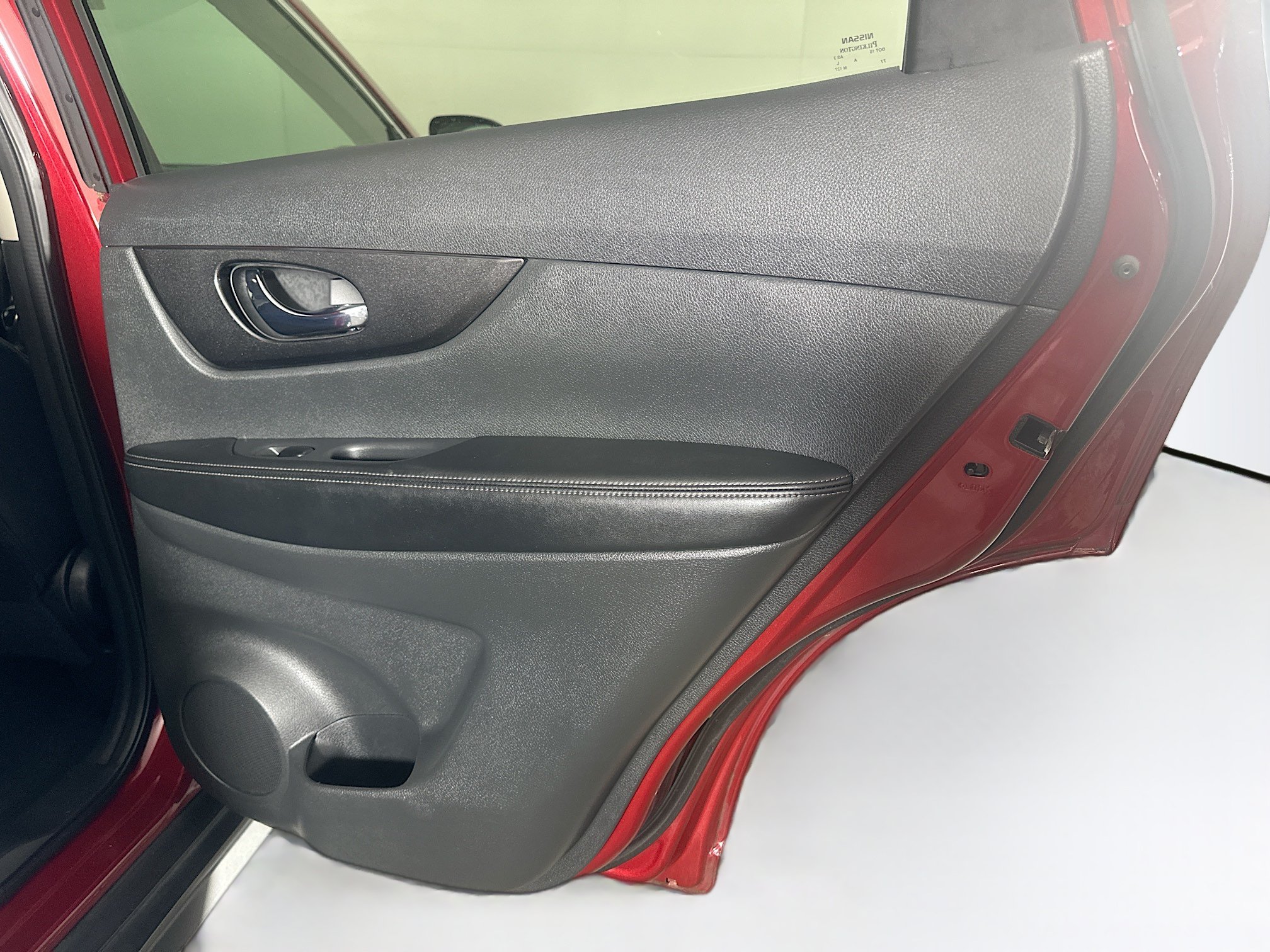 Used 2018 Nissan Rogue SV FWD image 28