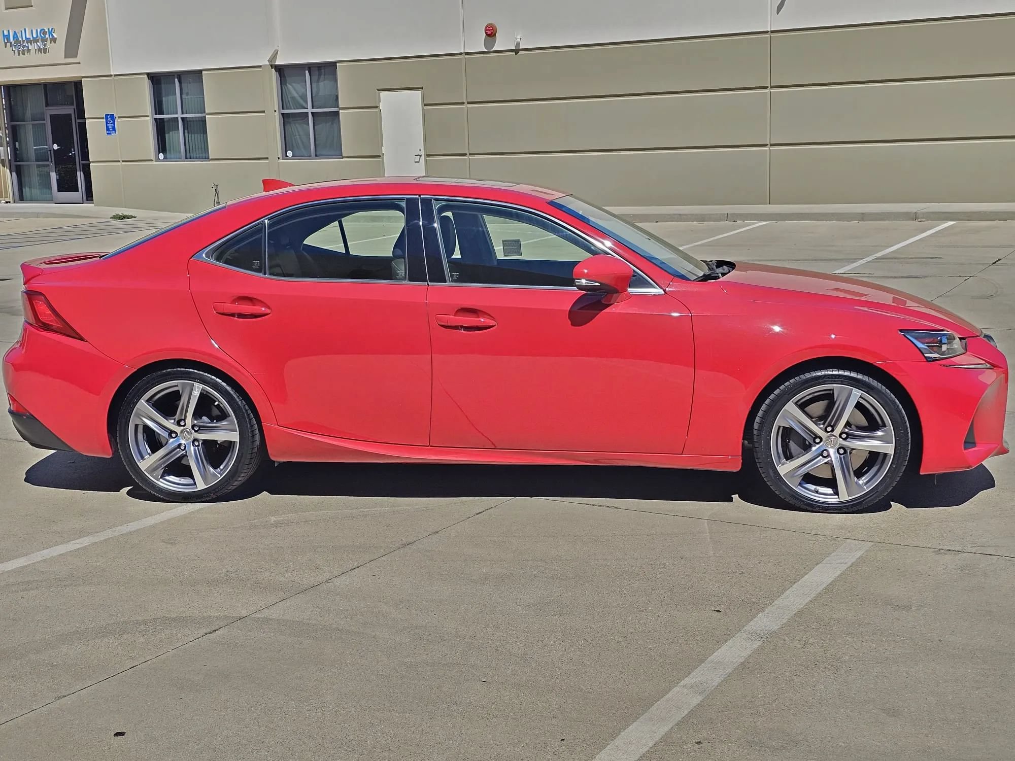 Used 2017 Lexus IS 200t w/ Navigation System Package RWD image 4