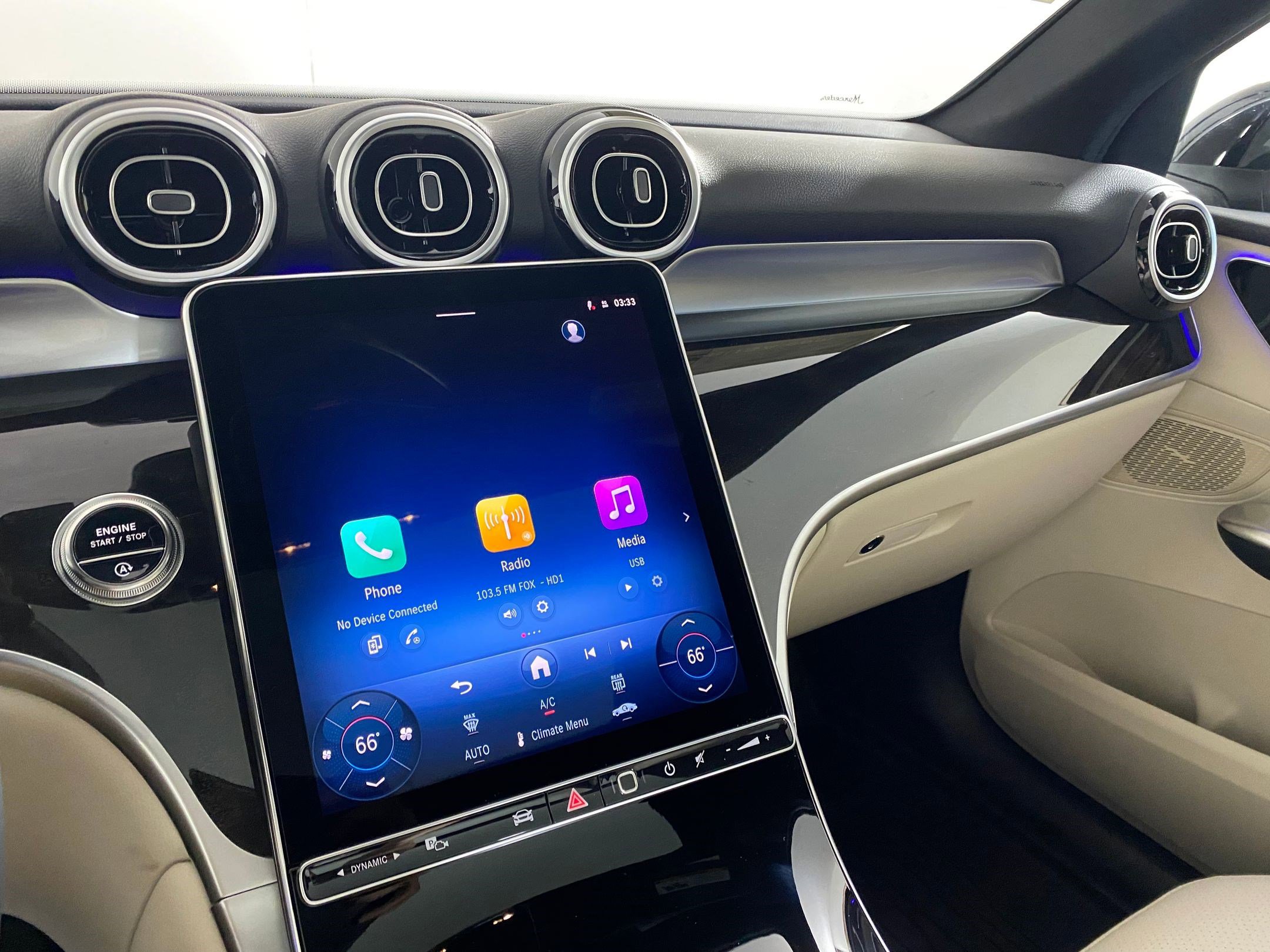 Used 2026 Mercedes-Benz GLC 300 4MATIC image 24