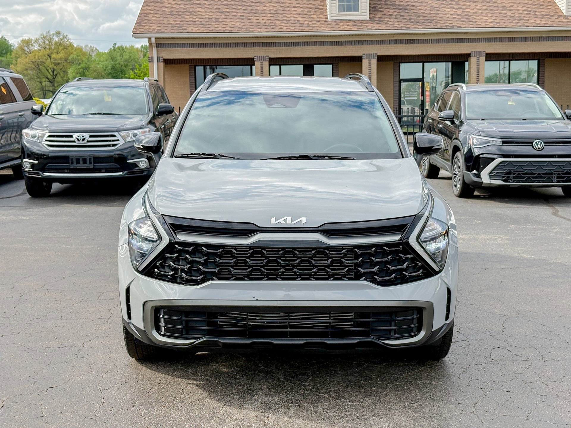 Used 2023 Kia Sportage X-Line image 3