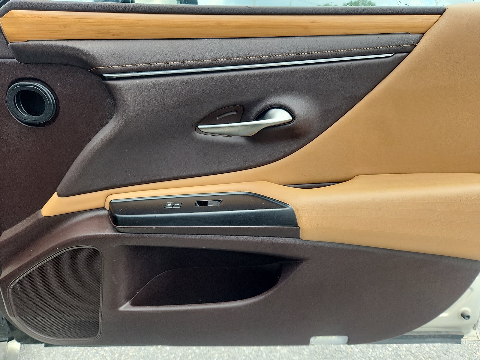 Used 2019 Lexus ES 300h FWD image 35