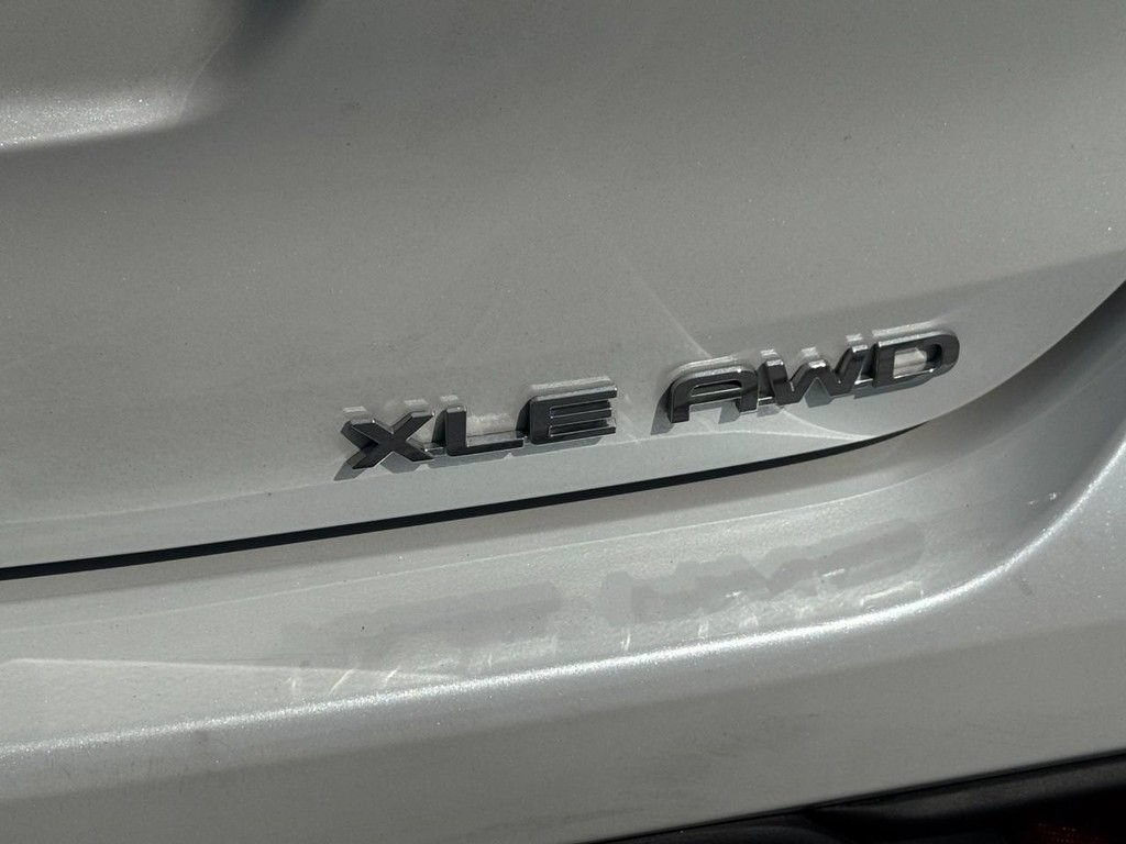 Used 2026 Toyota Highlander XLE AWD/4WD image 6