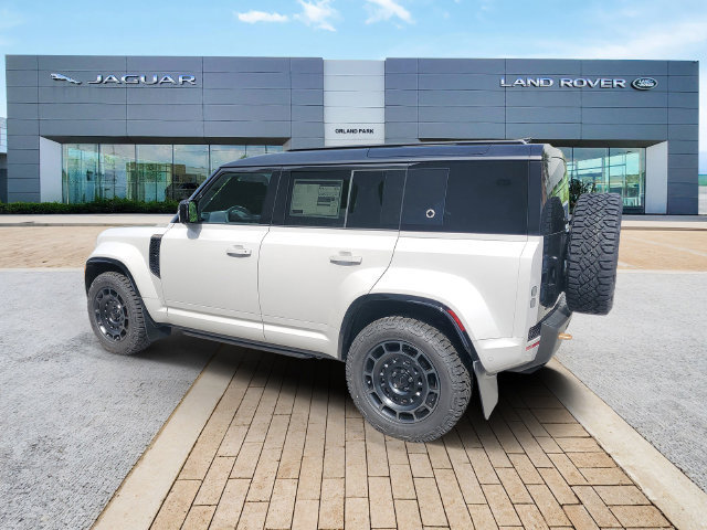 New 2026 Land Rover Defender 110 AWD/4WD image 6