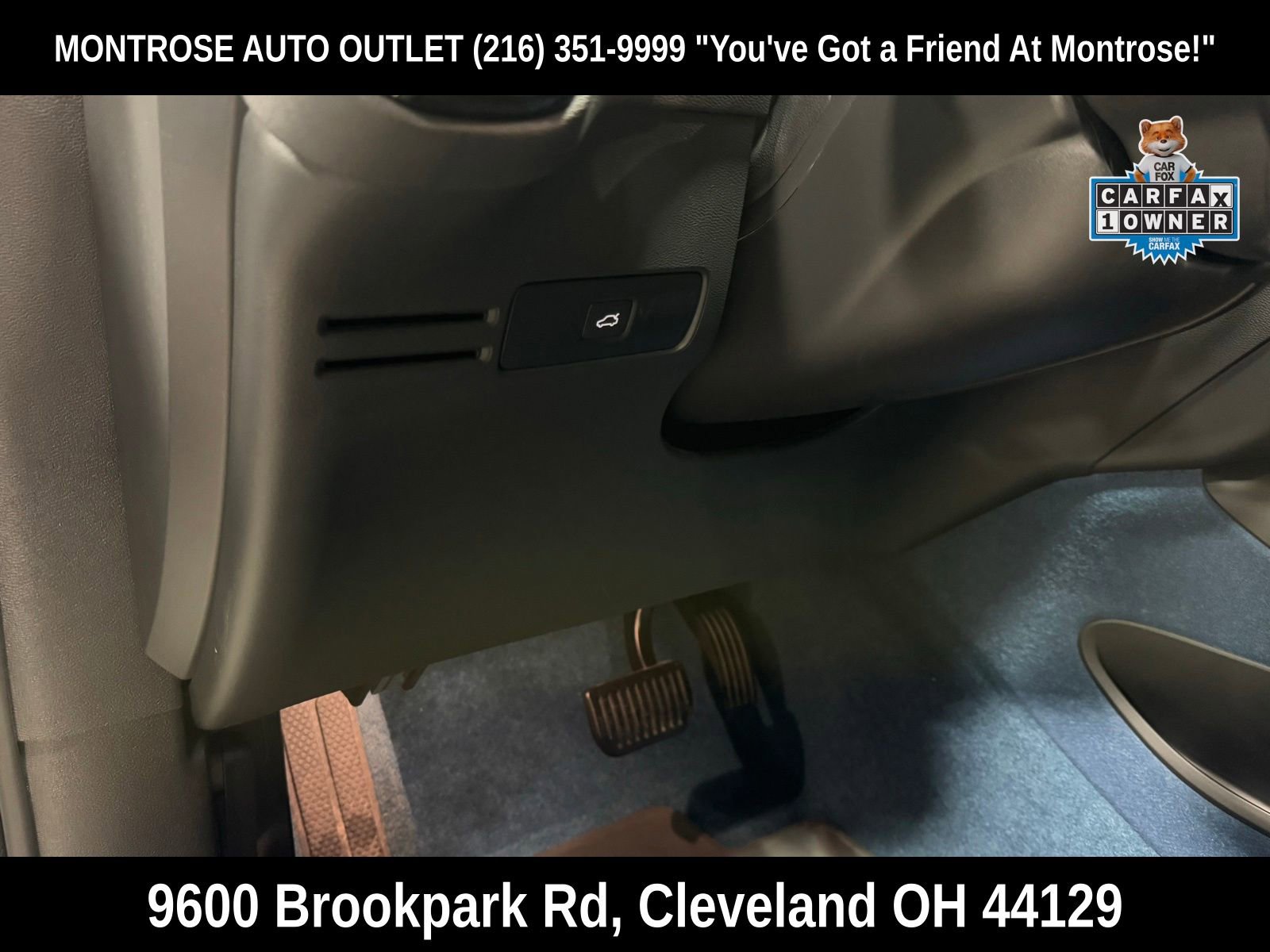 Used 2023 Volvo XC40 Recharge Ultimate w/ Protection Package Premier image 17