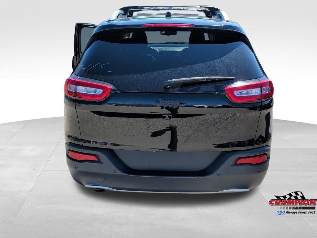 Used 2018 Jeep Cherokee Limited AWD/4WD image 23