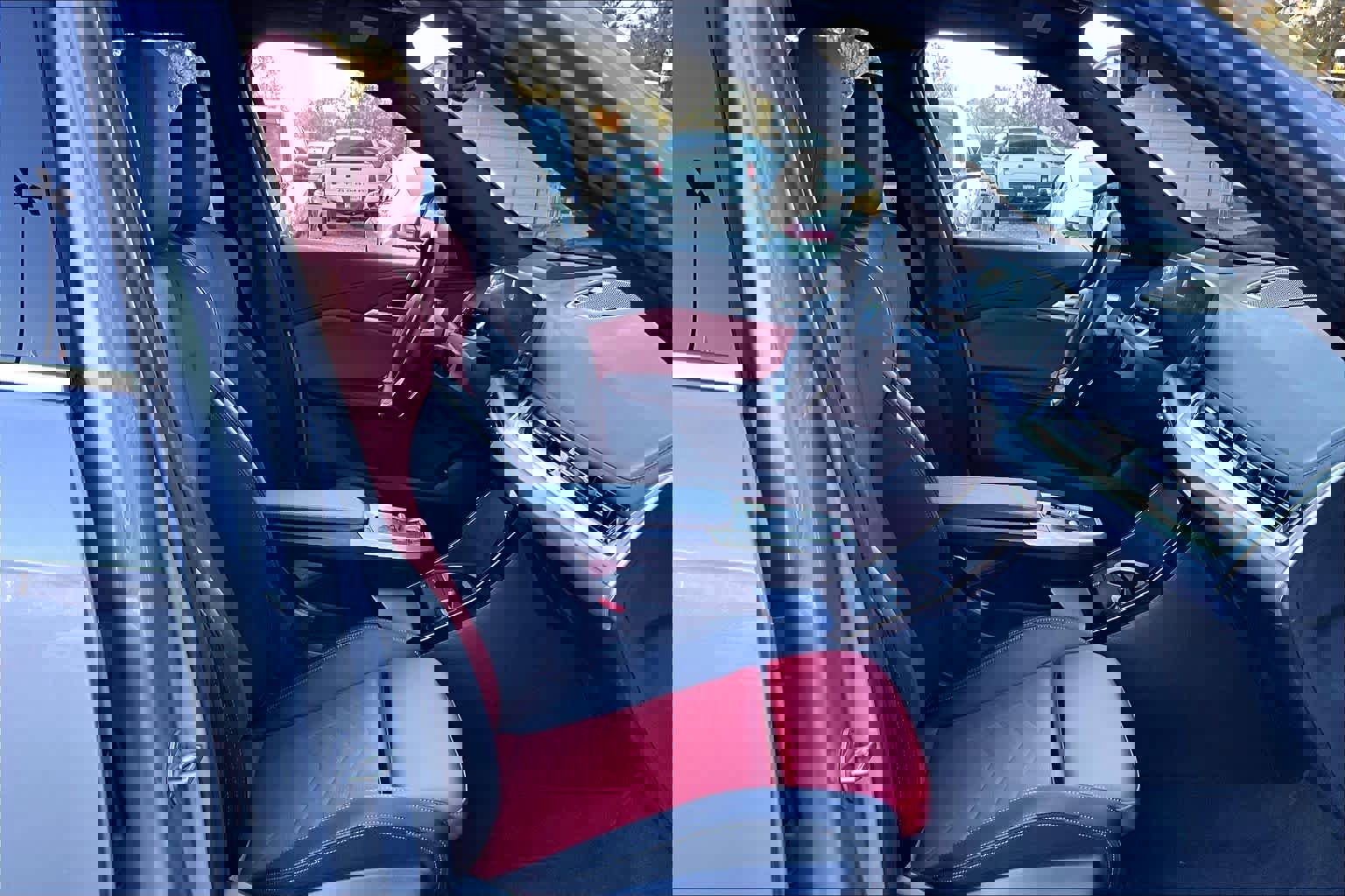 Certified 2025 BMW X1 xDrive28i w/ Technology Package image 8