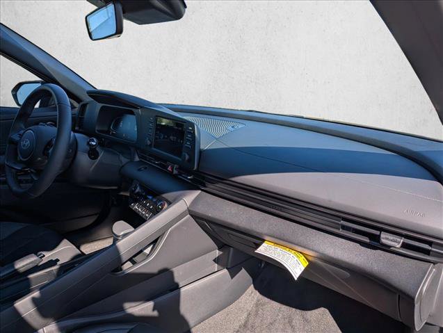 New 2026 Hyundai Elantra SEL Sport FWD image 27