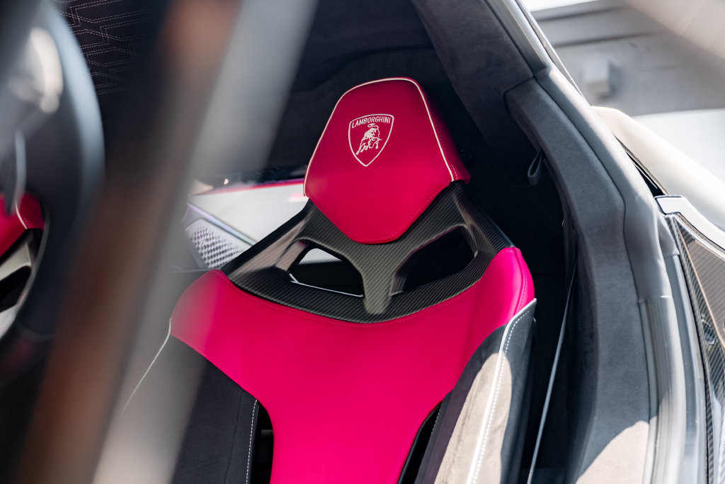 Used 2025 Lamborghini Revuelto AWD/4WD image 54