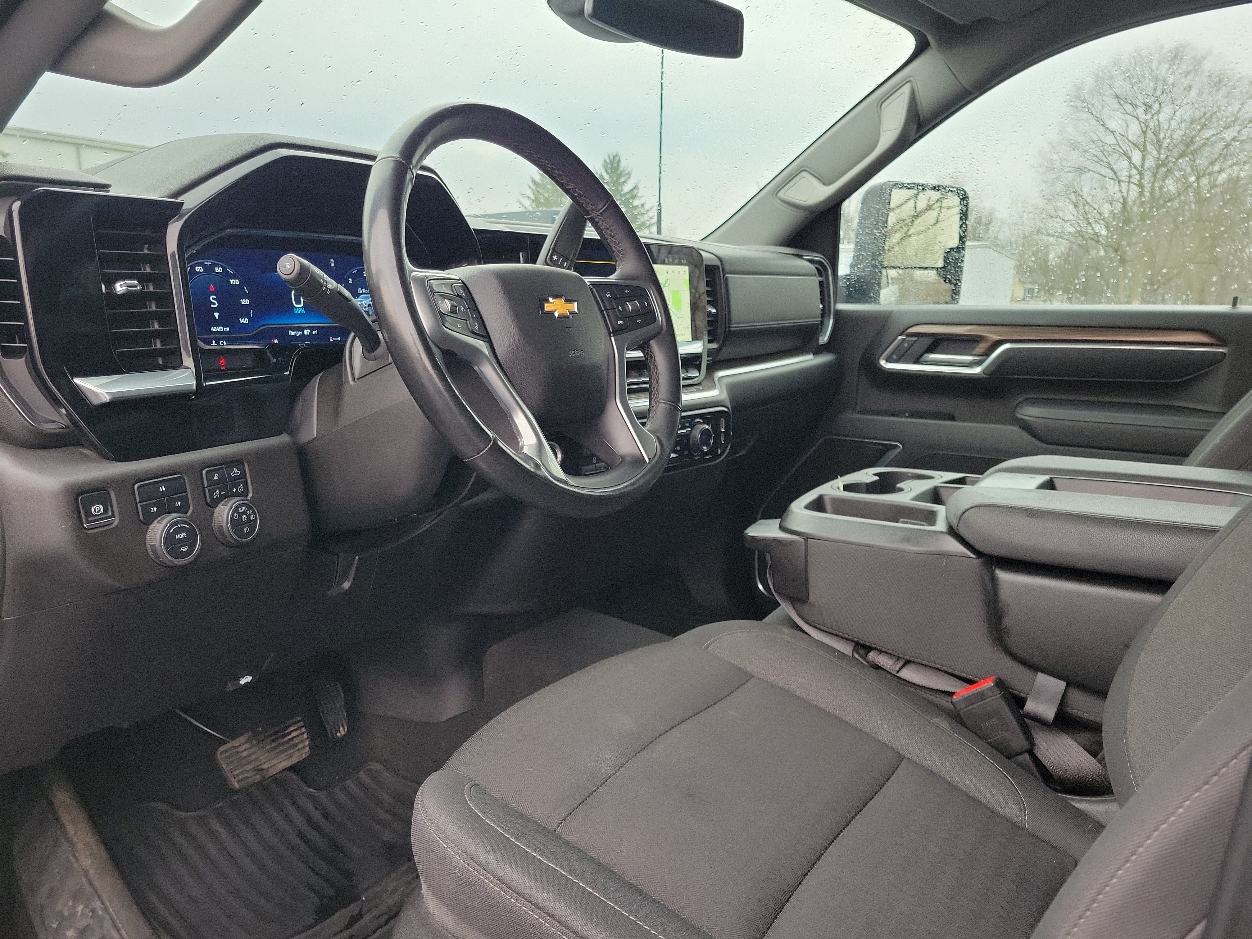 Used 2025 Chevrolet Silverado 2500 LT w/ Safety Package AWD/4WD image 19
