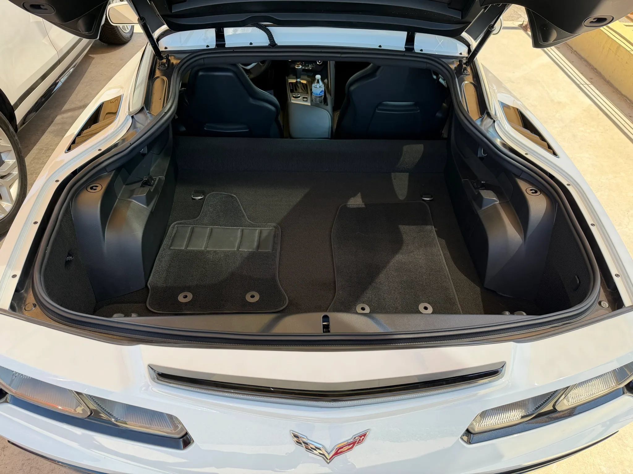 Used 2015 Chevrolet Corvette Stingray Coupe RWD image 15