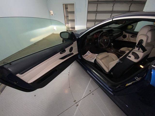 Used 2011 BMW 328i Convertible RWD image 11