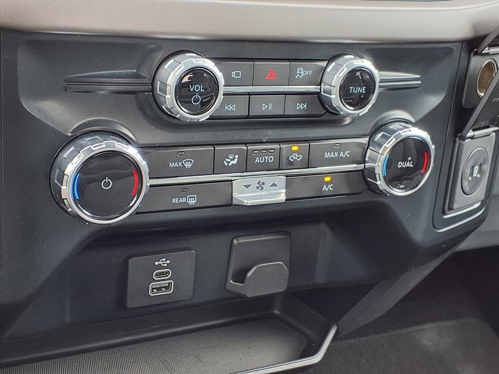 Used 2025 Ford F150 XLT w/ Equipment Group 301A Standard image 12