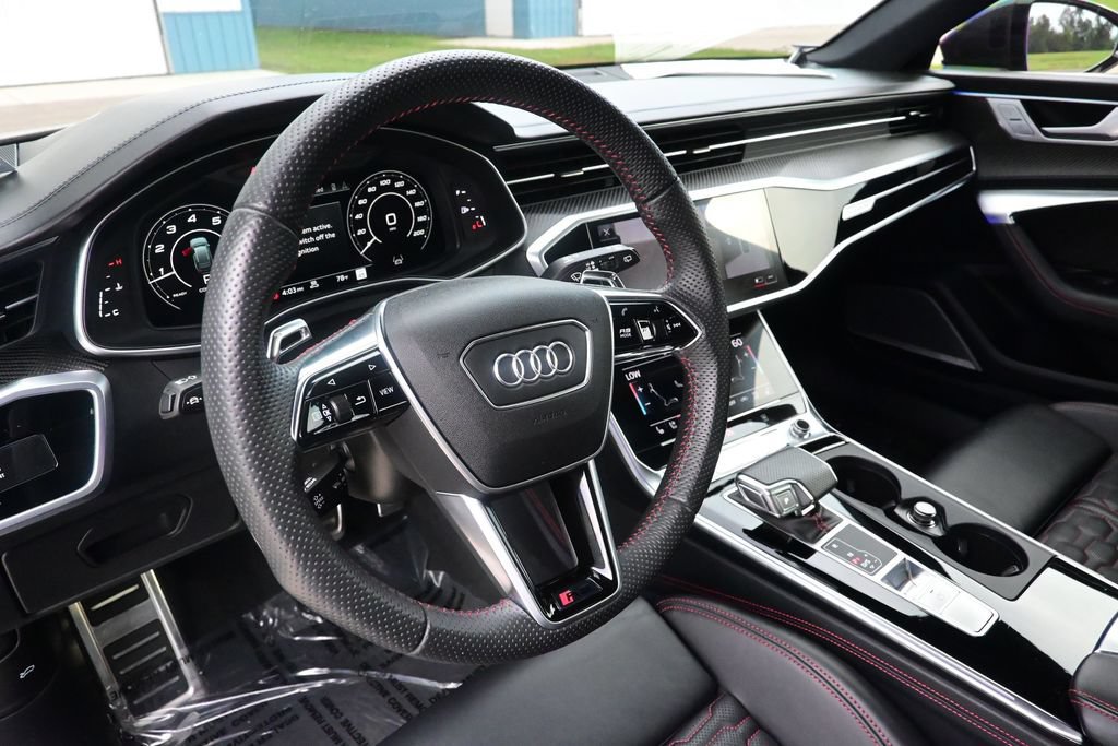 Used 2021 Audi RS 6 AWD/4WD image 12