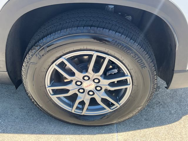 Used 2025 GMC Acadia Elevation image 23