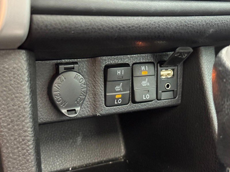 Used 2019 Toyota Corolla XLE FWD image 19