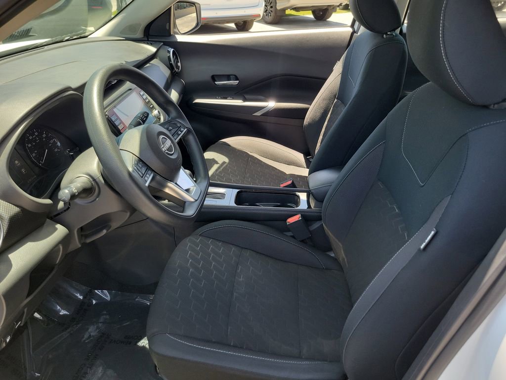 Used 2024 Nissan Kicks SV FWD image 17