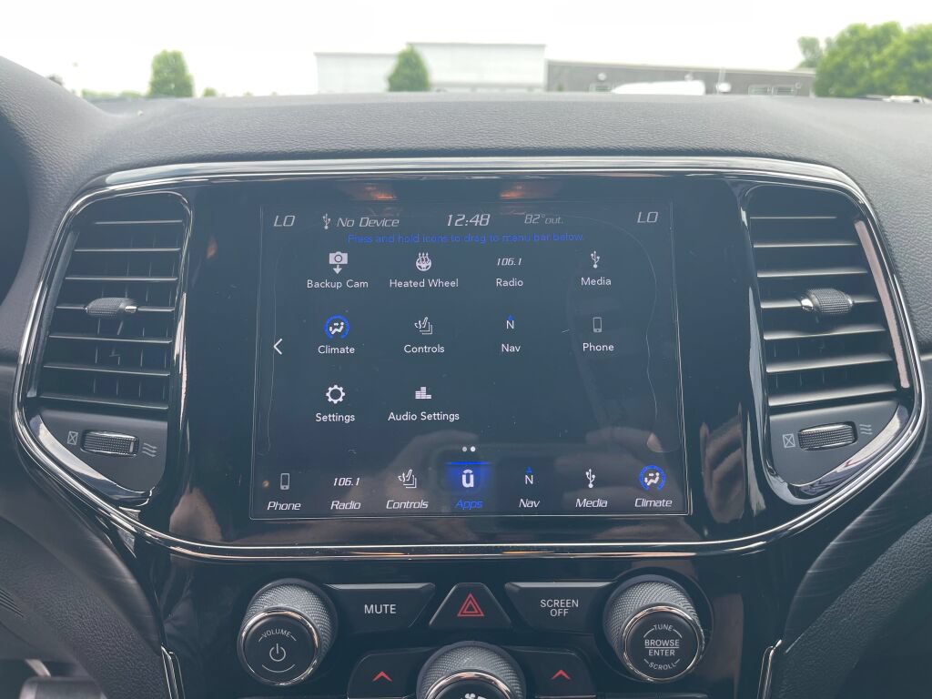 Used 2019 Jeep Grand Cherokee Altitude AWD/4WD image 11