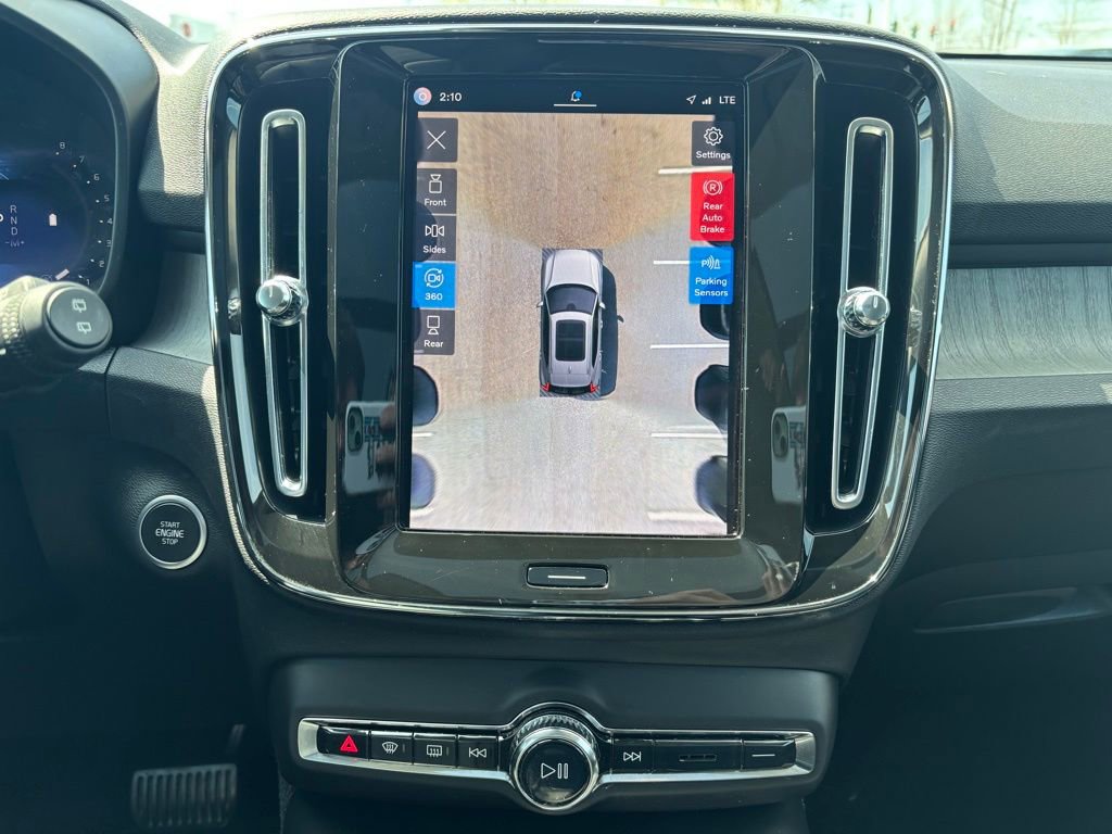 Used 2023 Volvo XC40 B5 Plus w/ Driver Assist Package AWD/4WD image 13